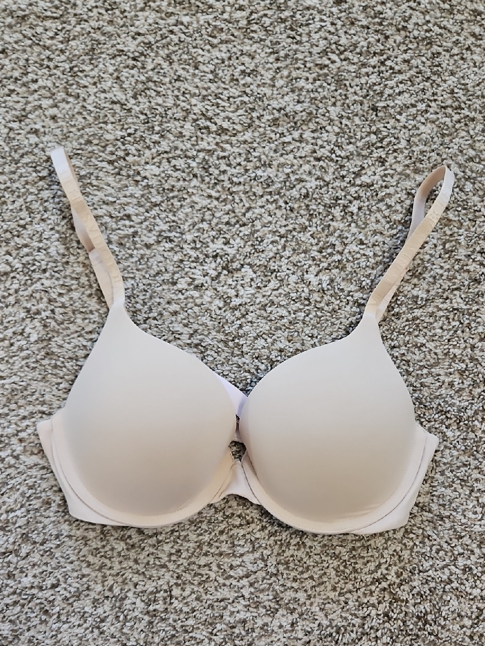 Victoria's Secret Light Nude Smooth Push-up T-Shirt Bra